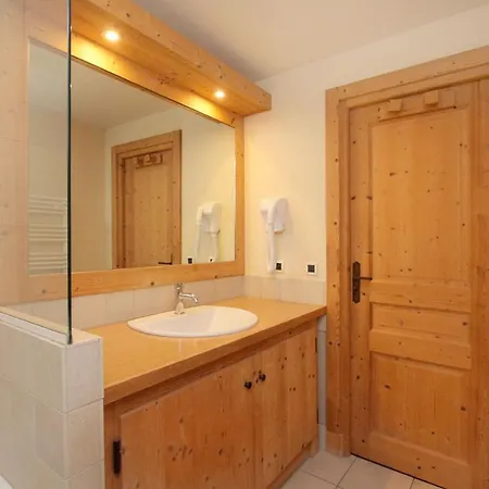 Bel Spacieux 6 A 8 Personnes Au Pied Des Pistes Apartamento *