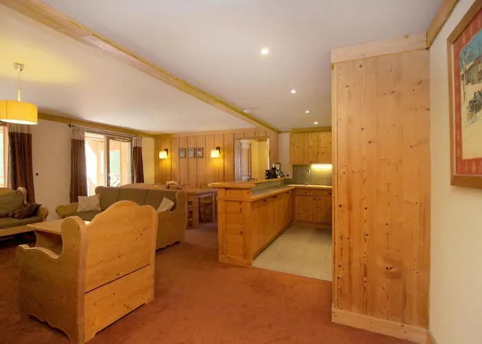 Bel Spacieux 6 A 8 Personnes Au Pied Des Pistes Апартаменти *